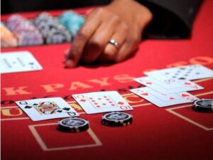 Trò chơi Blackjack 3 hand là gì